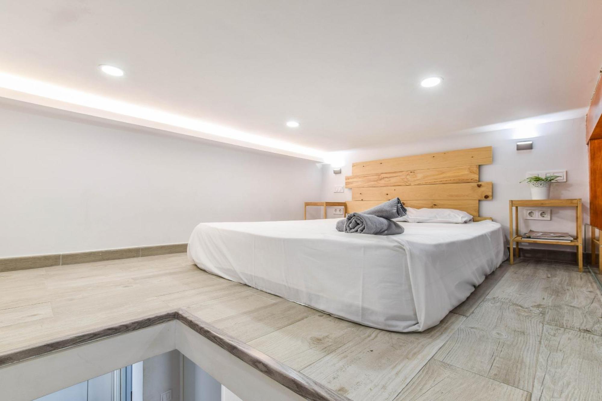 Loft Reformado En Chueca Para 4 Personas Apartman Madrid Kültér fotó